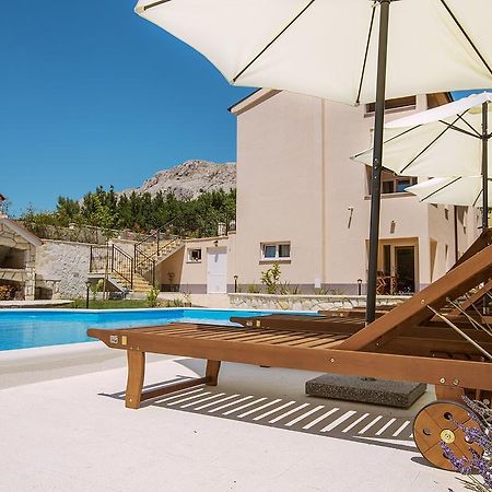 Residence Mediterraneo II Башка Экстерьер фото