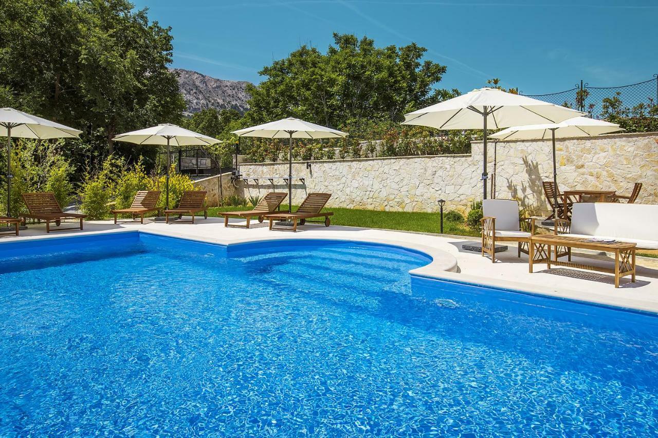 Residence Mediterraneo II Башка Экстерьер фото